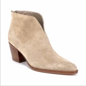 Vince Havana Notched Bootie